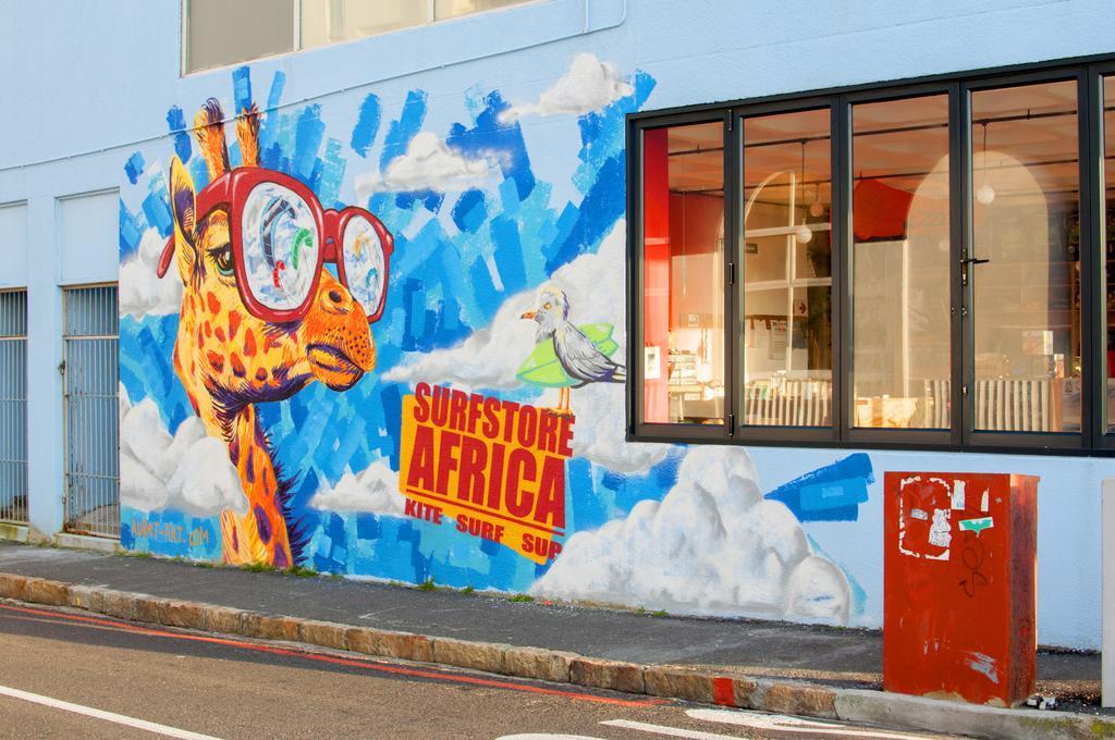 Surferscorner Self Catering Apartments Muizenberg Exterior foto