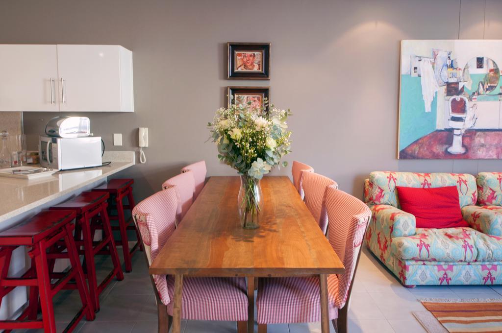 Surferscorner Self Catering Apartments Muizenberg Zimmer foto