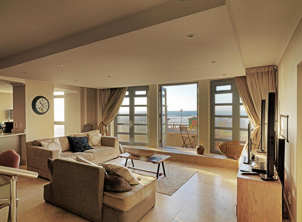 Surferscorner Self Catering Apartments Muizenberg Exterior foto