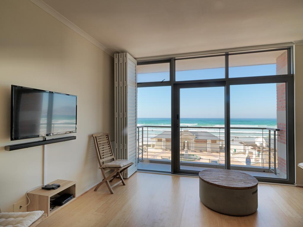 Surferscorner Self Catering Apartments Muizenberg Exterior foto