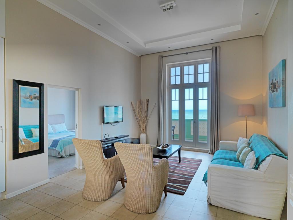 Surferscorner Self Catering Apartments Muizenberg Exterior foto