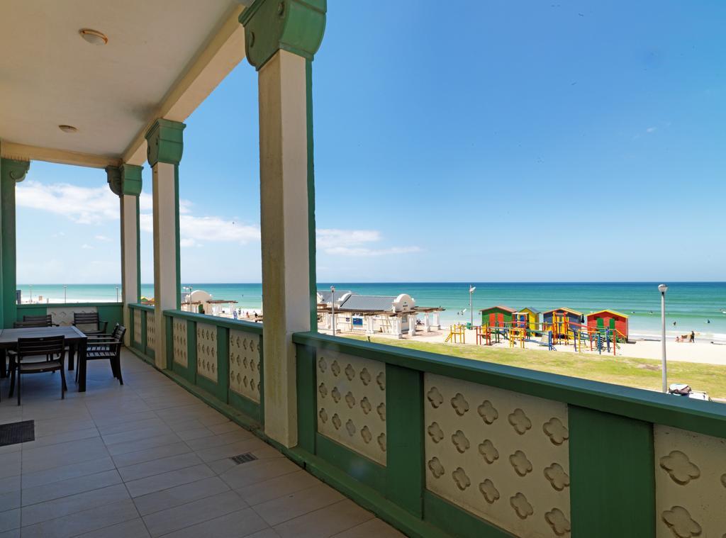 Surferscorner Self Catering Apartments Muizenberg Exterior foto